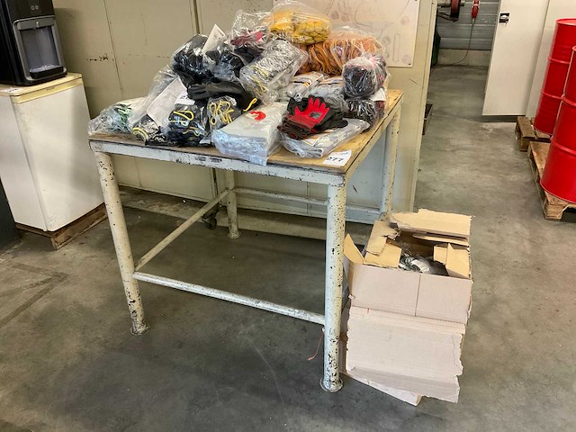 Werktafel metaal - afbeelding 1 van  3