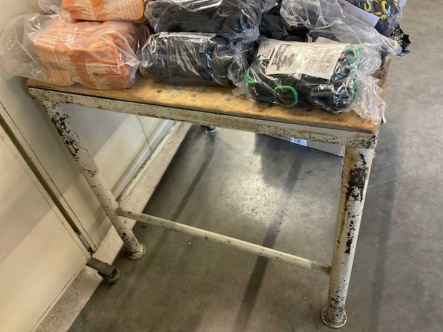 Werktafel metaal - afbeelding 2 van  3