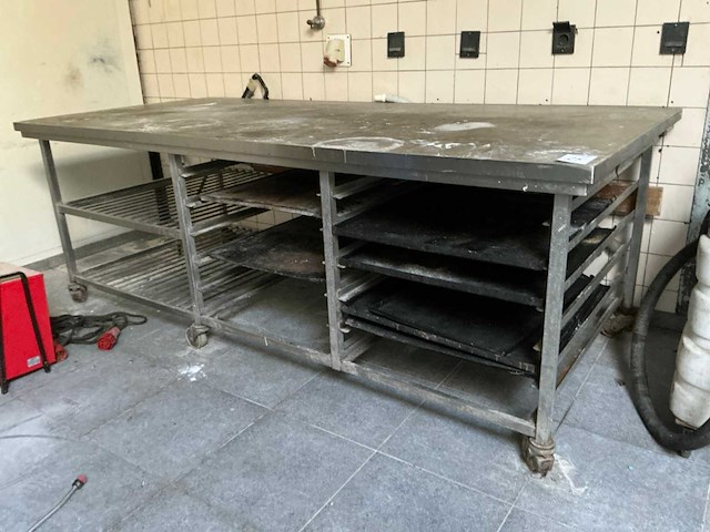 Werktafel rvs - afbeelding 1 van  9