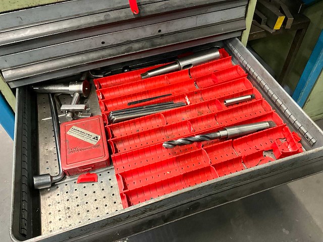 Werktafel voorzien van taparm en ladenkast - afbeelding 4 van  24