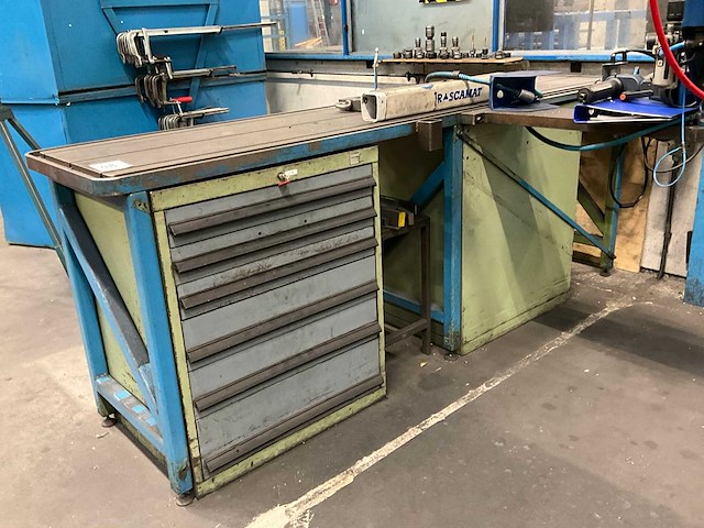 Werktafel voorzien van taparm en ladenkast - afbeelding 18 van  24