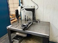 Werktafel voorzien van taparm - afbeelding 5 van  11