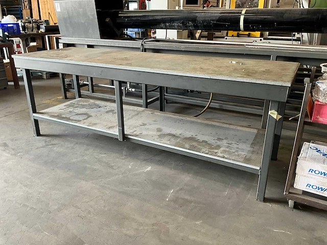 Werktafel / werkbank - afbeelding 1 van  4