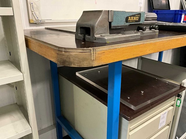 Werktafel - afbeelding 3 van  4