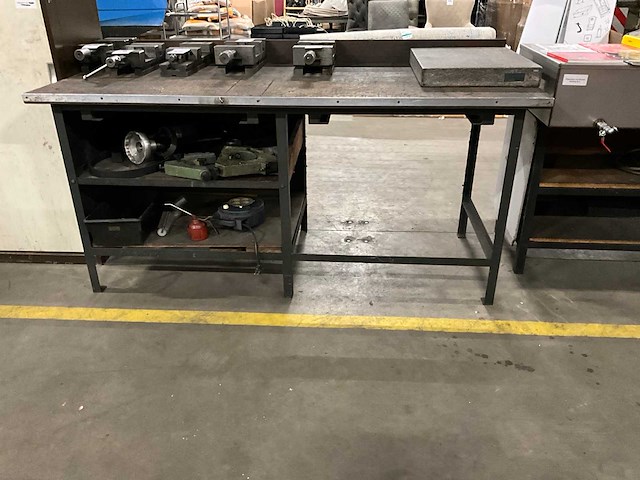 Werktafel - afbeelding 1 van  4