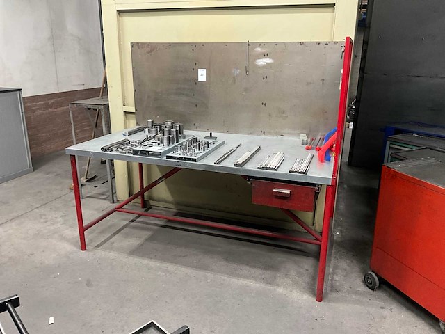 Werktafel - afbeelding 1 van  4