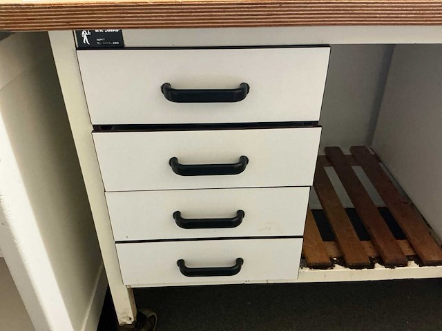 Werktafel - afbeelding 3 van  5