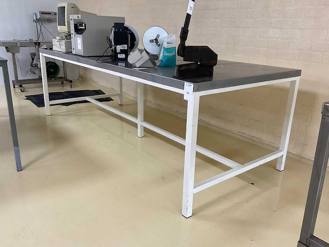 Werktafel - afbeelding 1 van  3