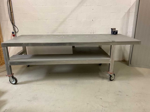 Werktafel - afbeelding 1 van  3