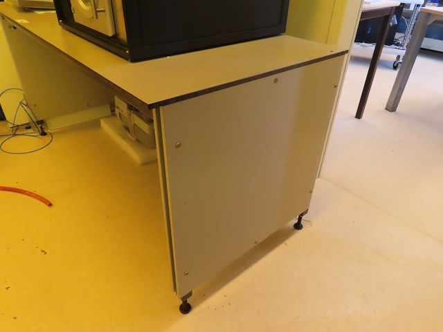 Werktafel - afbeelding 3 van  4