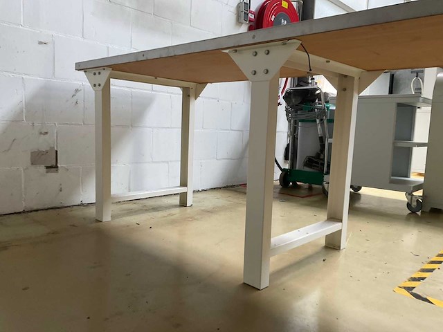 Werktafel - afbeelding 3 van  3