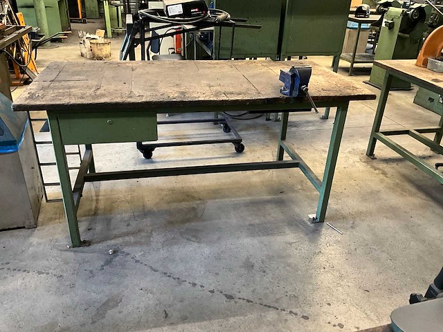Werktafel - afbeelding 1 van  8