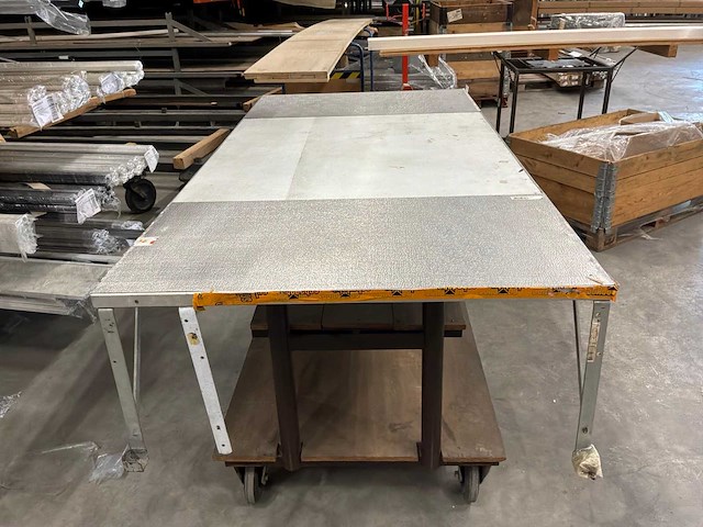 Werktafel - afbeelding 1 van  1