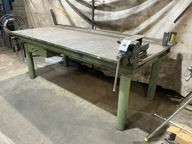 Werktafel - afbeelding 1 van  5
