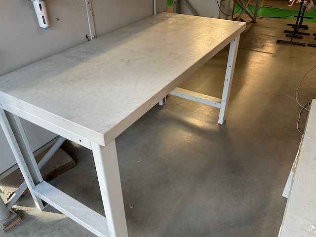 Werktafel - afbeelding 4 van  4