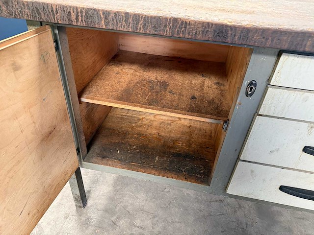 Werktafel - afbeelding 3 van  7