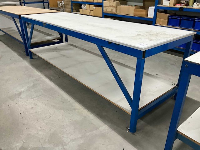 Werktafel - afbeelding 1 van  4