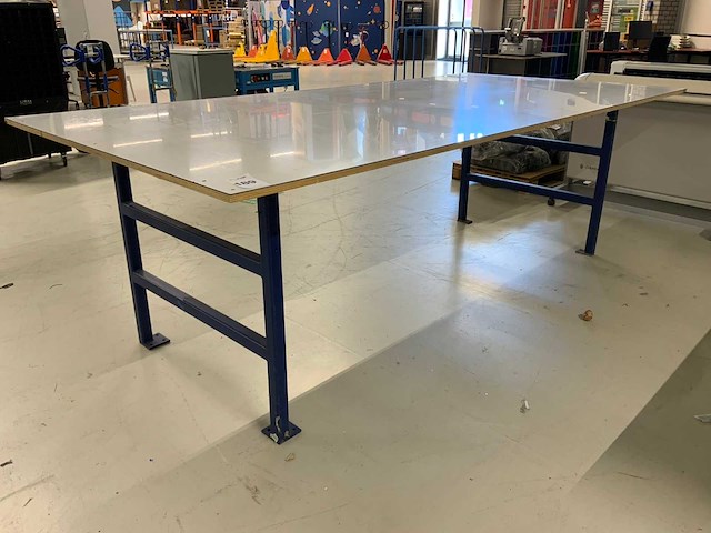 Werktafel - afbeelding 1 van  2