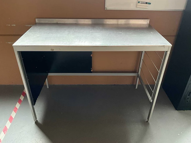Werktafel - afbeelding 3 van  3