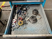 Werktafel/lades met inhoud - afbeelding 12 van  12