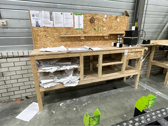 Werktafels en divers (4x) - afbeelding 8 van  17