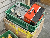 Werktafels en divers (4x) - afbeelding 16 van  17
