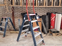 Werktrap 2x 5 treeds met bordes - afbeelding 1 van  5