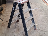 Werktrap 2x4 treeds - afbeelding 3 van  5