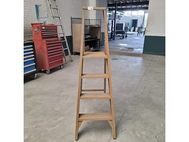 Werktrap 3 treeds met bordes - afbeelding 2 van  3