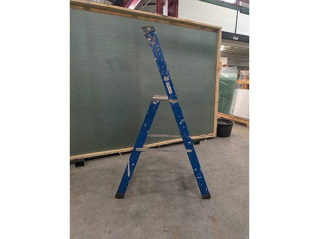 Werktrap 4 treeds met bordes - afbeelding 3 van  7