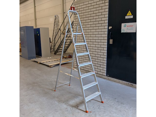 Werktrap 6 treeds met bordes - afbeelding 1 van  6