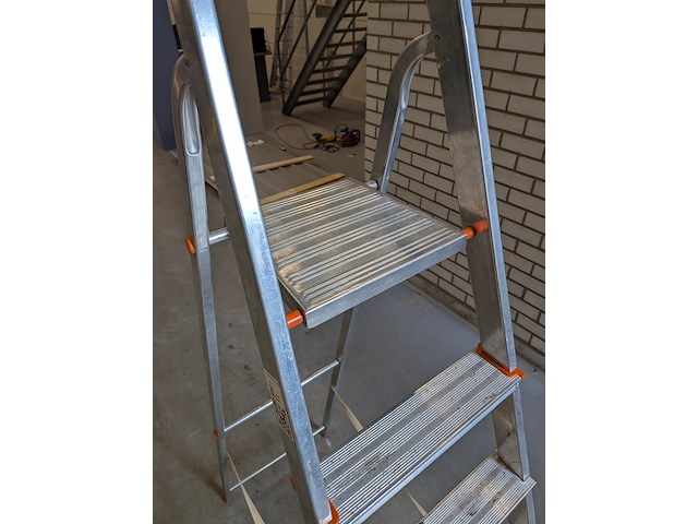 Werktrap 6 treeds met bordes - afbeelding 5 van  6