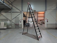 Werktrap altrex, 11 treeds met bordes
