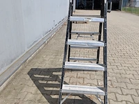 Werktrap, altrex, 2x 4 treeds met bordes - afbeelding 3 van  5