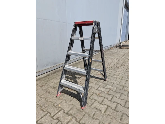Werktrap, altrex, 2x 4 treeds met bordes - afbeelding 5 van  5
