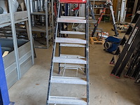 Werktrap, altrex, 2x 5 treeds met bordes - afbeelding 2 van  6