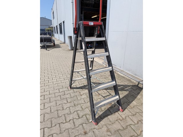 Werktrap, altrex, 2x 5 treeds met bordes - afbeelding 3 van  6