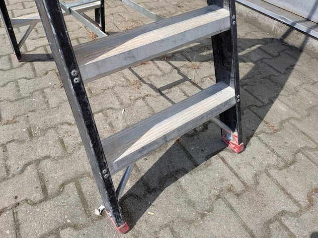 Werktrap, altrex, 2x 5 treeds met bordes - afbeelding 4 van  6