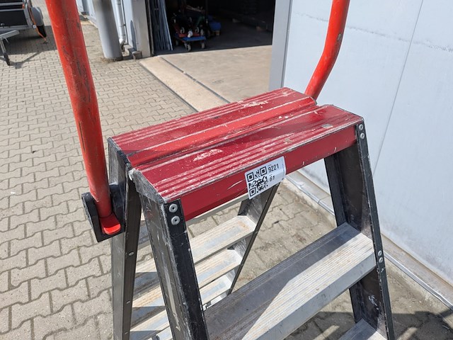 Werktrap, altrex, 2x 5 treeds met bordes - afbeelding 5 van  6