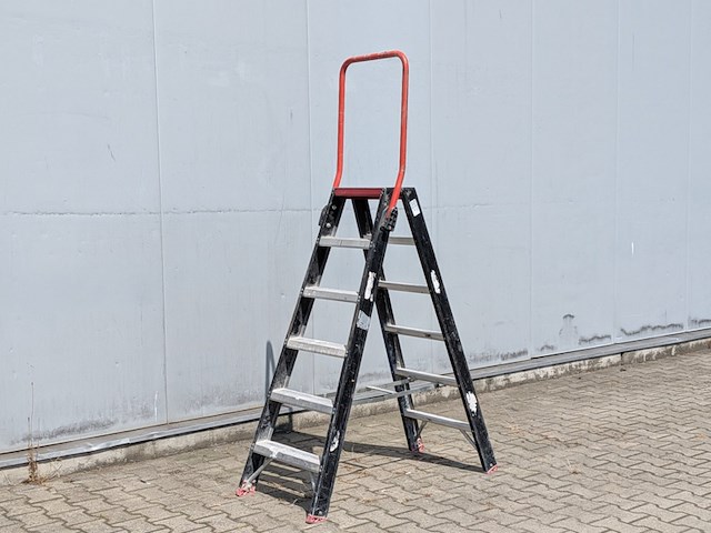 Werktrap, altrex, 2x 5 treeds met bordes - afbeelding 1 van  5