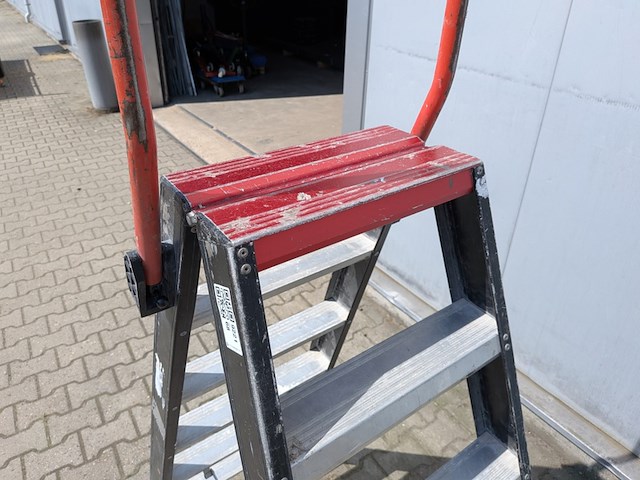 Werktrap, altrex, 2x 5 treeds met bordes - afbeelding 5 van  5