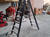 Werktrap altrex, 2x 7 treeds met bordes - afbeelding 4 van  8