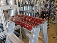 Werktrap altrex, 2x 7 treeds met bordes - afbeelding 5 van  6