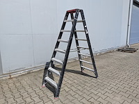 Werktrap altrex, 2x 7 treeds met bordes - afbeelding 1 van  4
