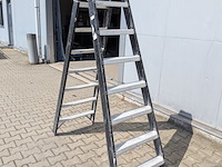 Werktrap altrex, 2x 7 treeds met bordes - afbeelding 3 van  4