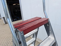 Werktrap, altrex, 2x 7 treeds met bordes - afbeelding 4 van  5