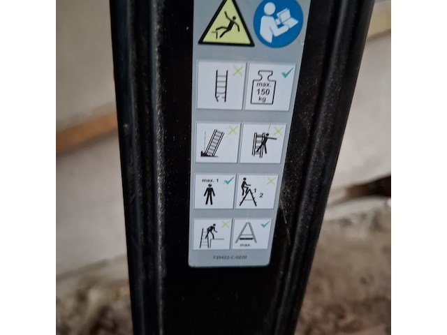 Werktrap altrex, 2x 9 treeds met bordes - afbeelding 7 van  7