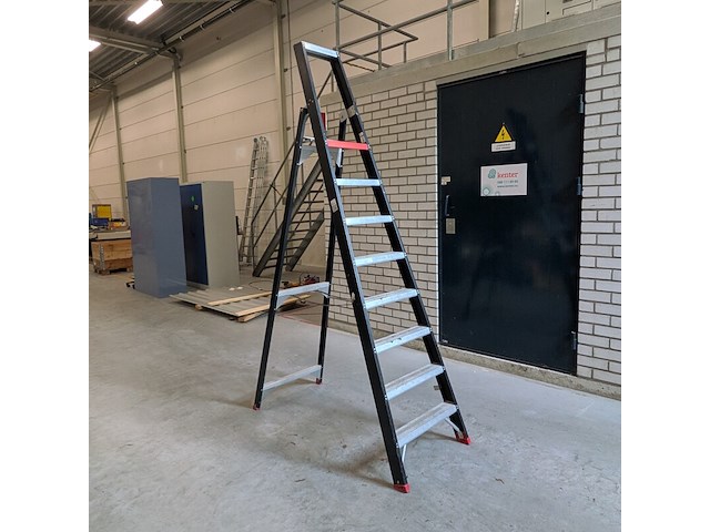 Werktrap altrex, 7 treeds met bordes - afbeelding 1 van  7