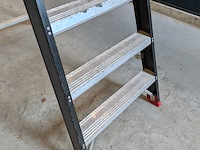 Werktrap altrex, 7 treeds met bordes - afbeelding 4 van  7