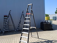 Werktrap altrex, 8 treeds - afbeelding 1 van  4
